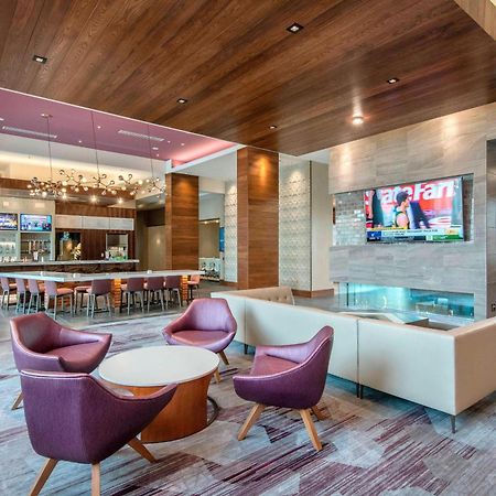 Courtyard By Marriott Raleigh Cary/Parkside Town Commons Hotell Exteriör bild