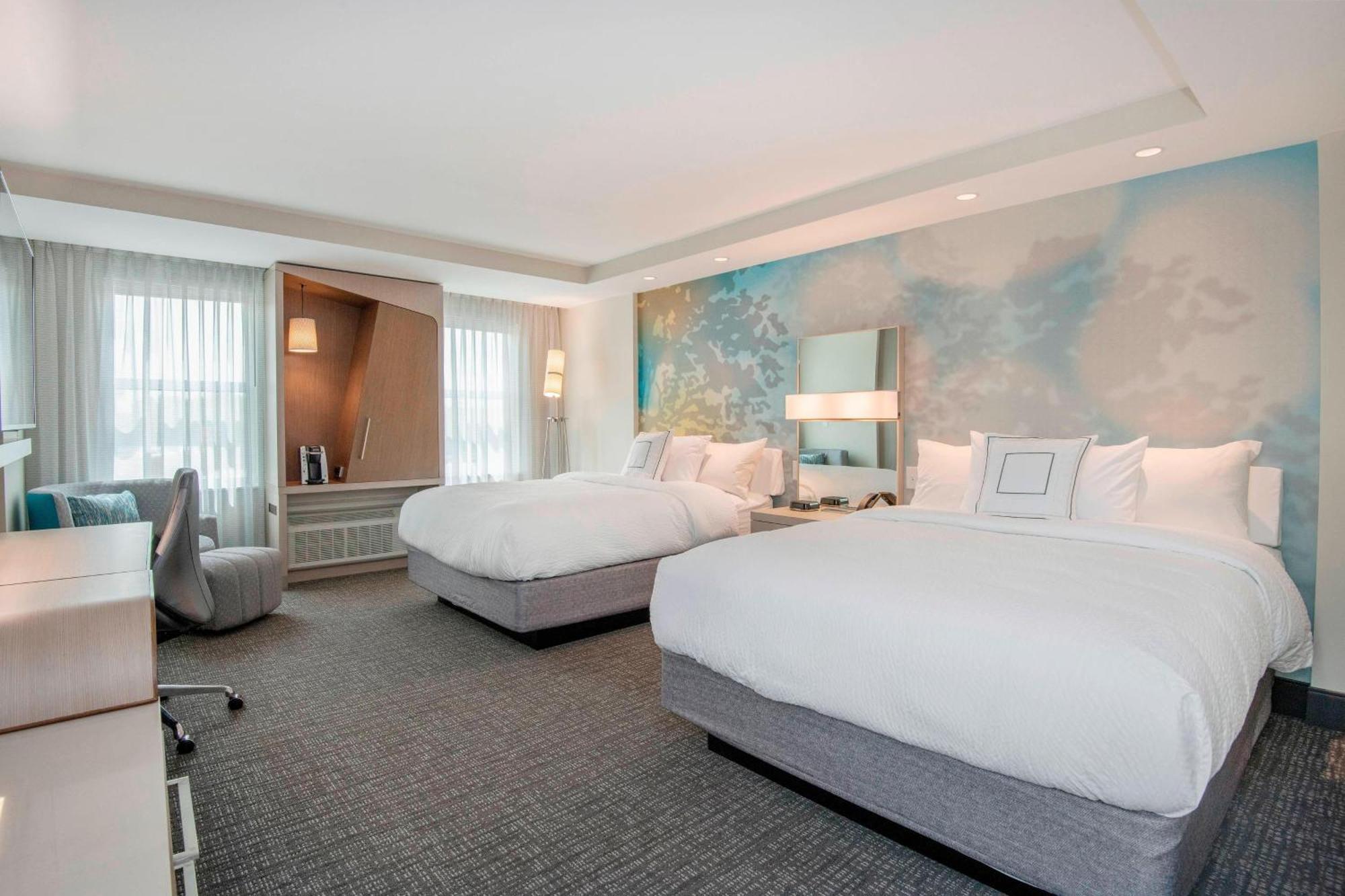 Courtyard By Marriott Raleigh Cary/Parkside Town Commons Hotell Exteriör bild
