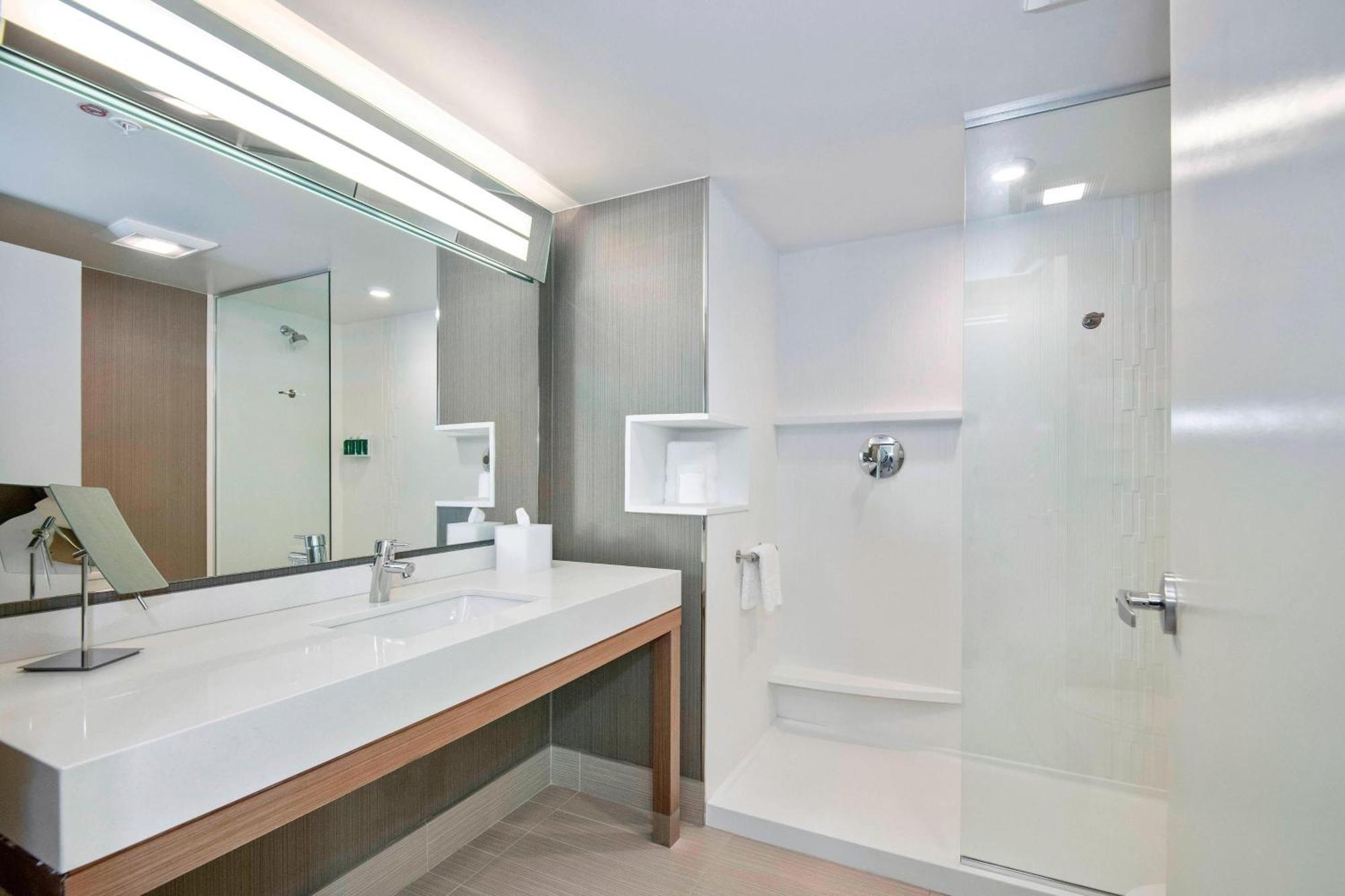 Courtyard By Marriott Raleigh Cary/Parkside Town Commons Hotell Exteriör bild