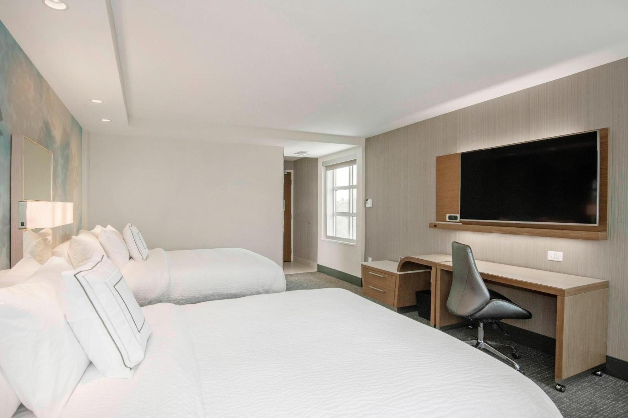 Courtyard By Marriott Raleigh Cary/Parkside Town Commons Hotell Exteriör bild