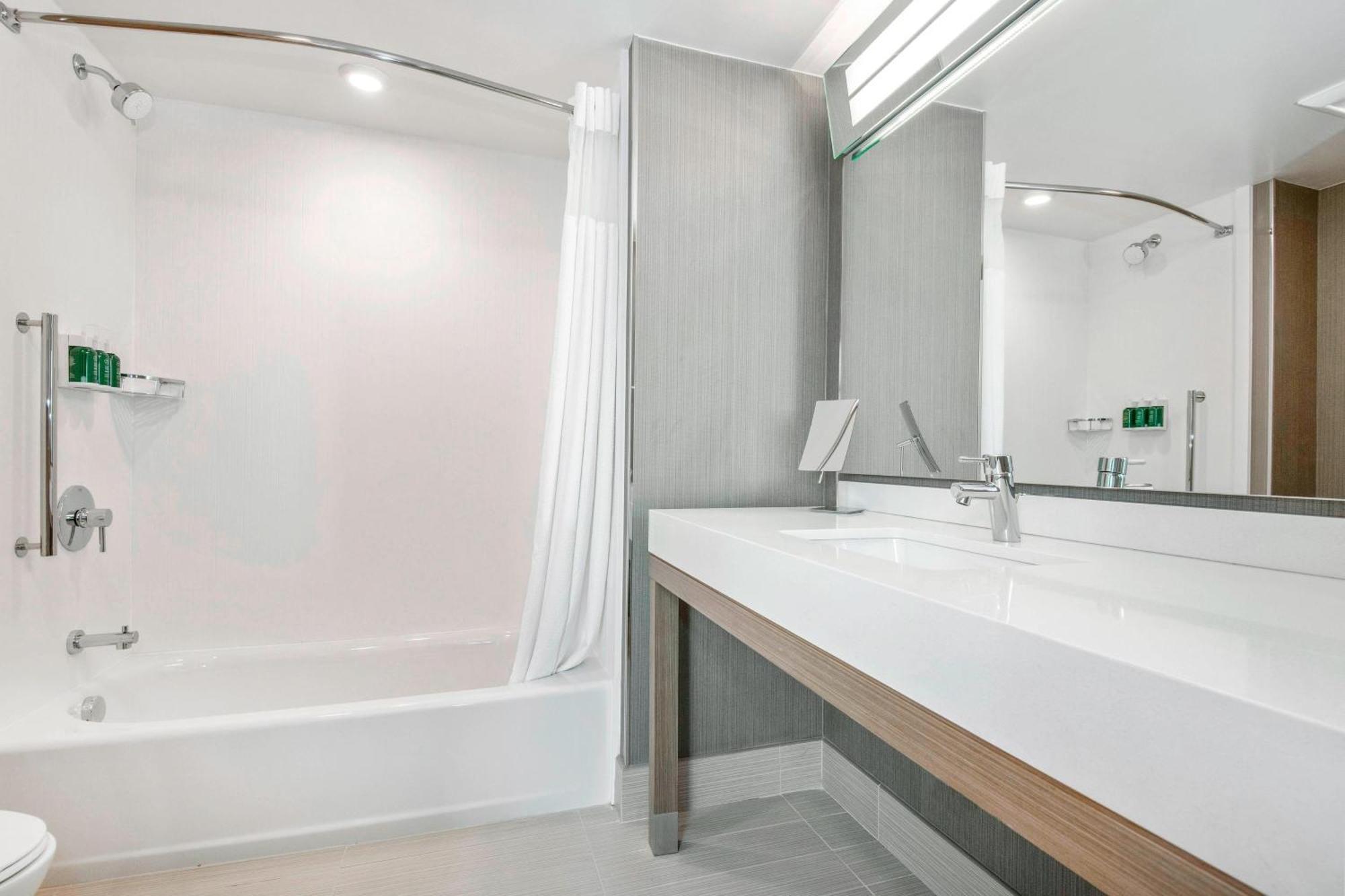 Courtyard By Marriott Raleigh Cary/Parkside Town Commons Hotell Exteriör bild